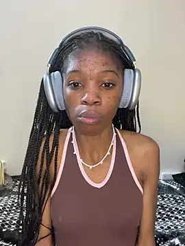 PetiteBarbie 05 online show from July 18, 6:00 am