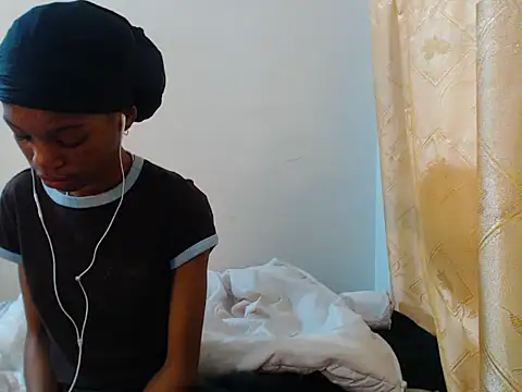 PetiteBarbie 05 online show from July 10, 6:46 am