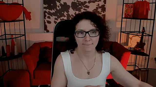 AureliaGleam online show from May 24, 1:38 am