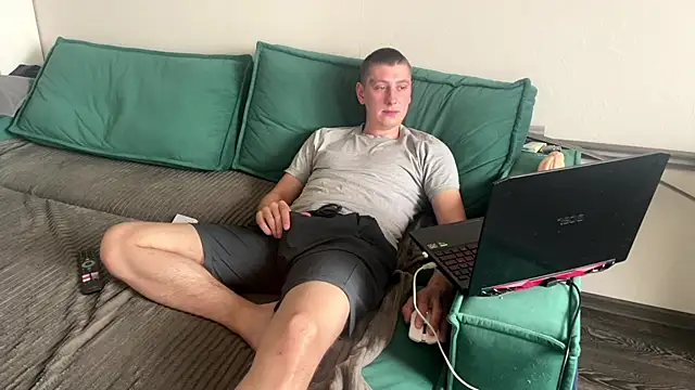 Keksik  online show from June 3, 5:30 am