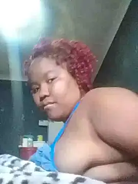 Snapshot of ChubbyMidgetxxx19 chatting on May 9, 10:29 am ChubbyMidgetxxx19 online show from May 9, 10:29 am