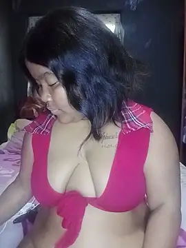 Snapshot of ChubbyMidgetxxx19 chatting on June 20, 9:03 am ChubbyMidgetxxx19 online show from June 20, 9:03 am