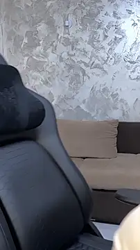 SophiePale online show from November 13, 7:40 pm