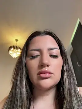 SophiePale online show from May 8, 6:06 am