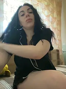 IsabellaJoutes online show from May 8, 10:08 am