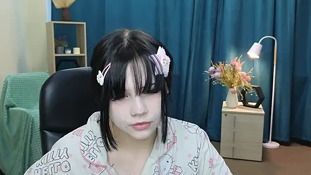 MelaineCore online show from May 14, 9:17 am