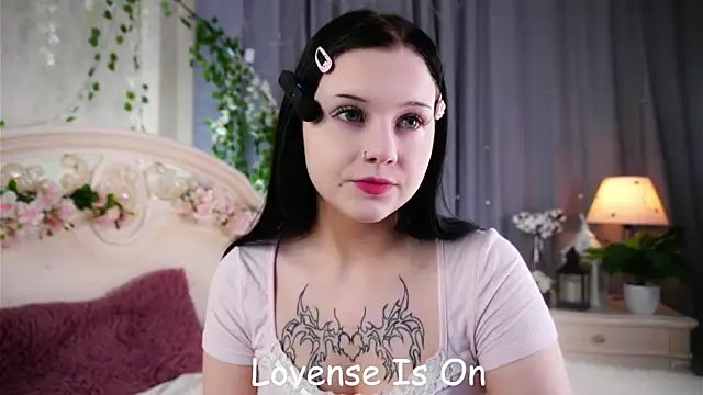 MelaineCore online show from June 4, 1:27 pm