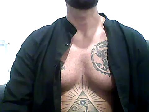 Alessandromagno8 online show from May 8, 7:28 pm