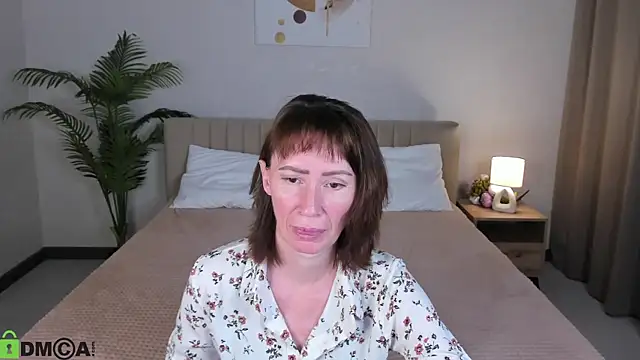 gracekellyyy online show from May 21, 4:43 am