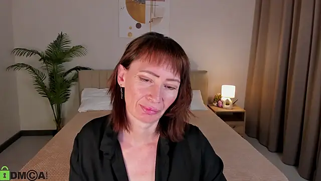 gracekellyyy online show from May 23, 4:00 am
