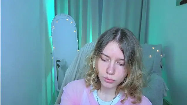 MilanaRayy online show from June 26, 5:24 am