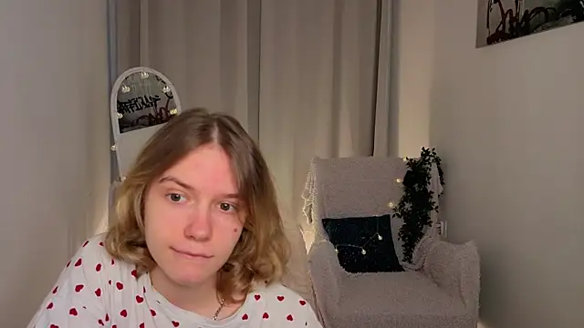 MilanaRayy online show from June 7, 5:23 am