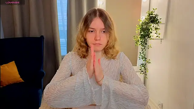 MilanaRayy online show from June 13, 5:05 am