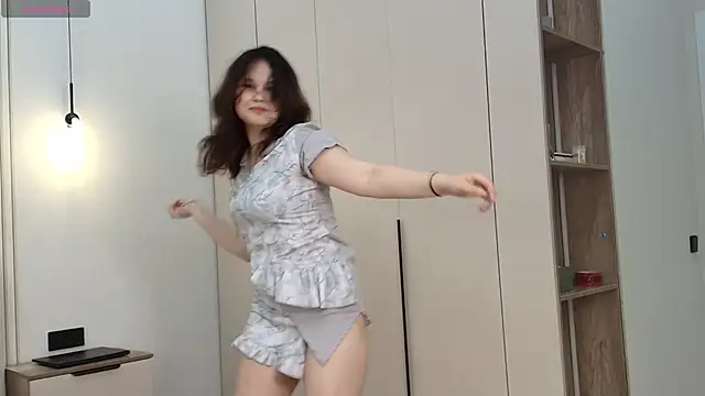 ki chimiko online show from May 9, 1:58 pm