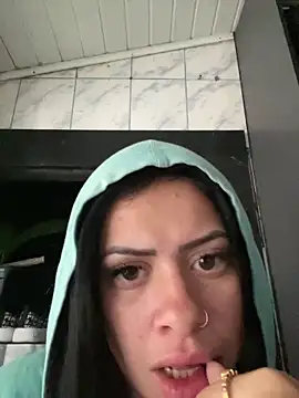 belababyy online show from May 23, 11:53 am
