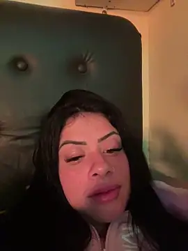 belababyy online show from June 20, 1:43 am
