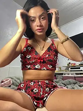 belababyy online show from June 1, 11:32 am