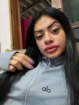 belababyy online show from June 19, 11:49 am
