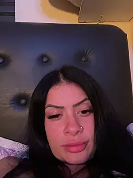 belababyy online show from May 25, 12:43 am