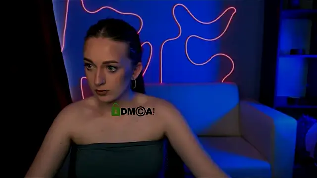 lina dolly online show from May 26, 2:15 pm