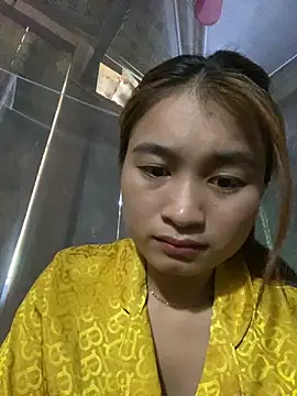 Cute-Sexyy online show from May 11, 7:32 am