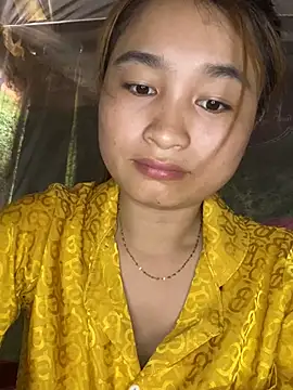 Cute-Sexyy online show from May 27, 8:32 am