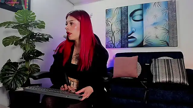 Snapshot of lexietaylor chatting on June 1, 12:16 pm lexietaylor online show from June 1, 12:16 pm