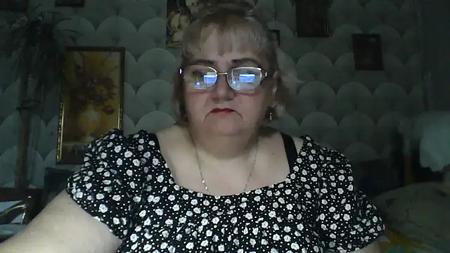 Snapshot of MarinaFarina53 chatting on June 23, 5:16 am MarinaFarina53 online show from June 23, 5:16 am