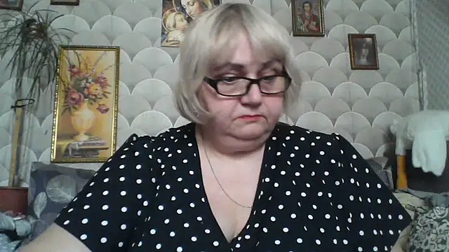 Snapshot of MarinaFarina53 chatting on June 16, 12:38 pm MarinaFarina53 online show from June 16, 12:38 pm