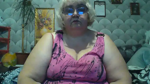 Snapshot of MarinaFarina53 chatting on May 27, 9:00 pm MarinaFarina53 online show from May 27, 9:00 pm