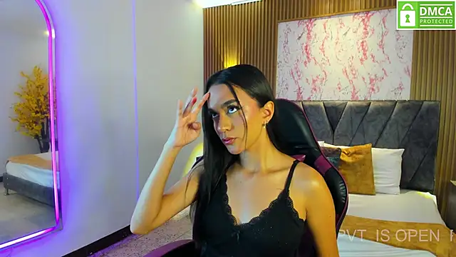 Snapshot of Aisha_Vex chatting on May 13, 11:50 am Aisha Vex online show from May 13, 11:50 am