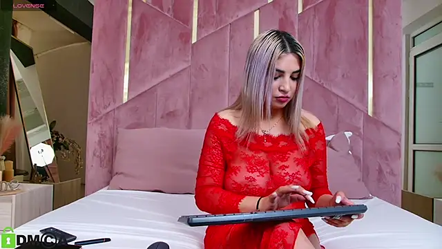 SiellaDolce online show from June 7, 6:13 pm