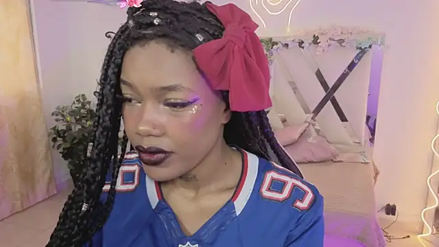 CRISTALBROKE TAY online show from July 3, 9:21 pm