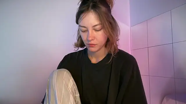 Hairytale online show from May 20, 6:05 pm