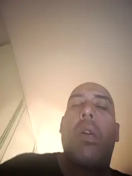 Mikeyjoe2840 online show from May 10, 1:36 pm