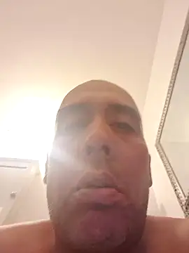 Mikeyjoe2840 online show from May 9, 3:43 am