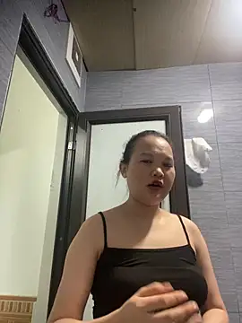 Yumiii 09 online show from May 11, 1:07 am