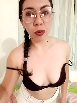 Mia essence online show from June 6, 12:16 am