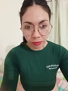 Mia essence online show from June 29, 12:16 pm