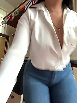 Nina vell online show from June 12, 12:58 pm