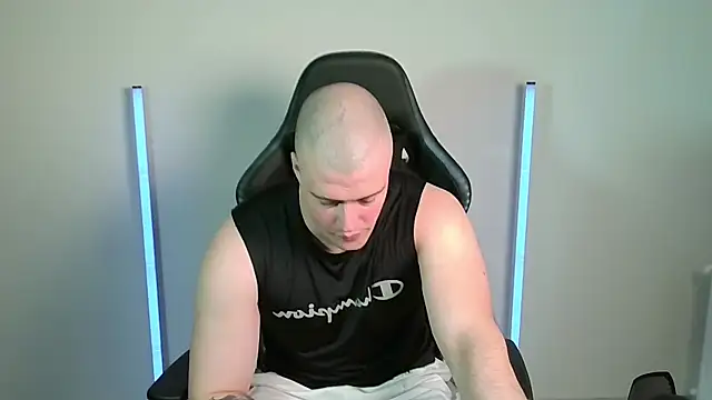Bigbaald online show from May 10, 1:36 pm
