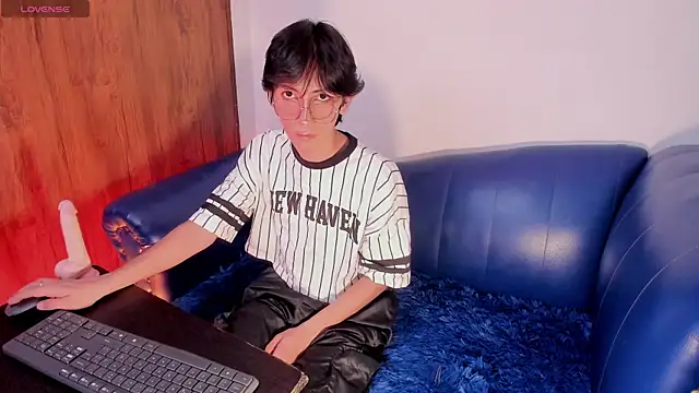 LittlePrince  online show from June 23, 9:57 pm