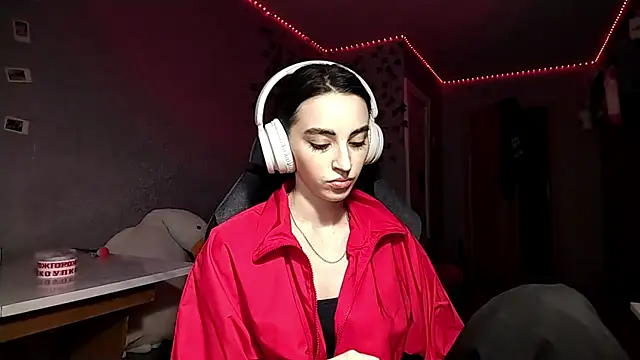 NightFoxxx online show from June 14, 1:56 pm