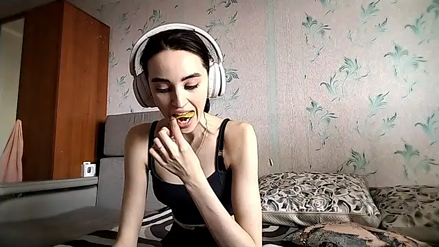 NightFoxxx online show from July 1, 11:16 pm