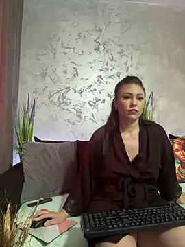 ADaisyAshe online show from May 18, 6:29 am