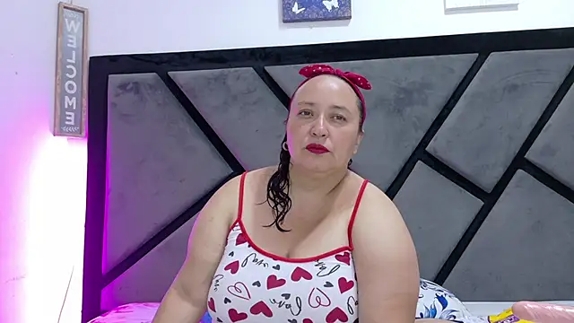 Natasha2603 online show from June 3, 10:36 pm