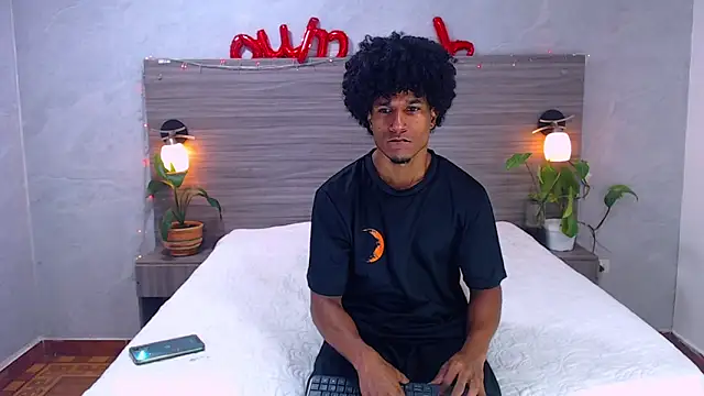 Dilan Hall online show from June 9, 4:08 pm