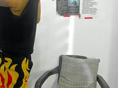Motasandcalis online show from May 7, 11:52 pm