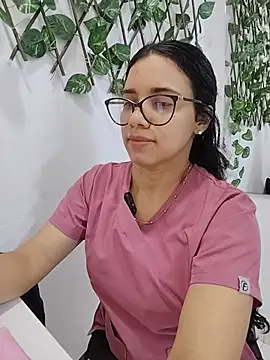 alanahot94 online show from June 29, 9:58 pm