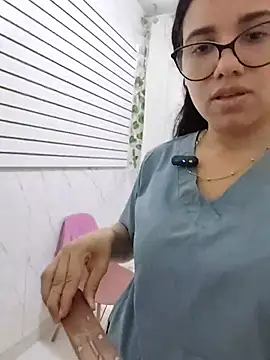alanahot94 online show from June 18, 3:50 pm